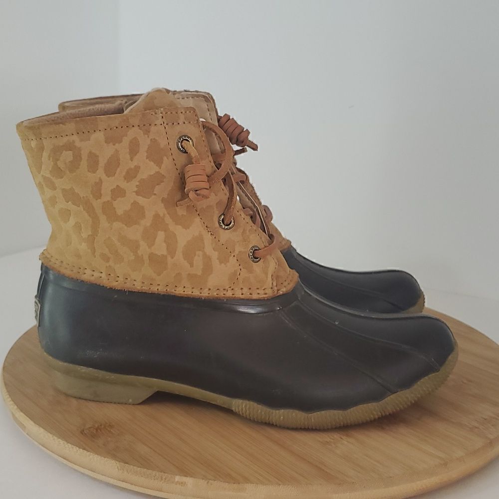 Sperry Women’s Saltwater Dark Brown/Tan Cheetah Print Duck Boots Size 6.5